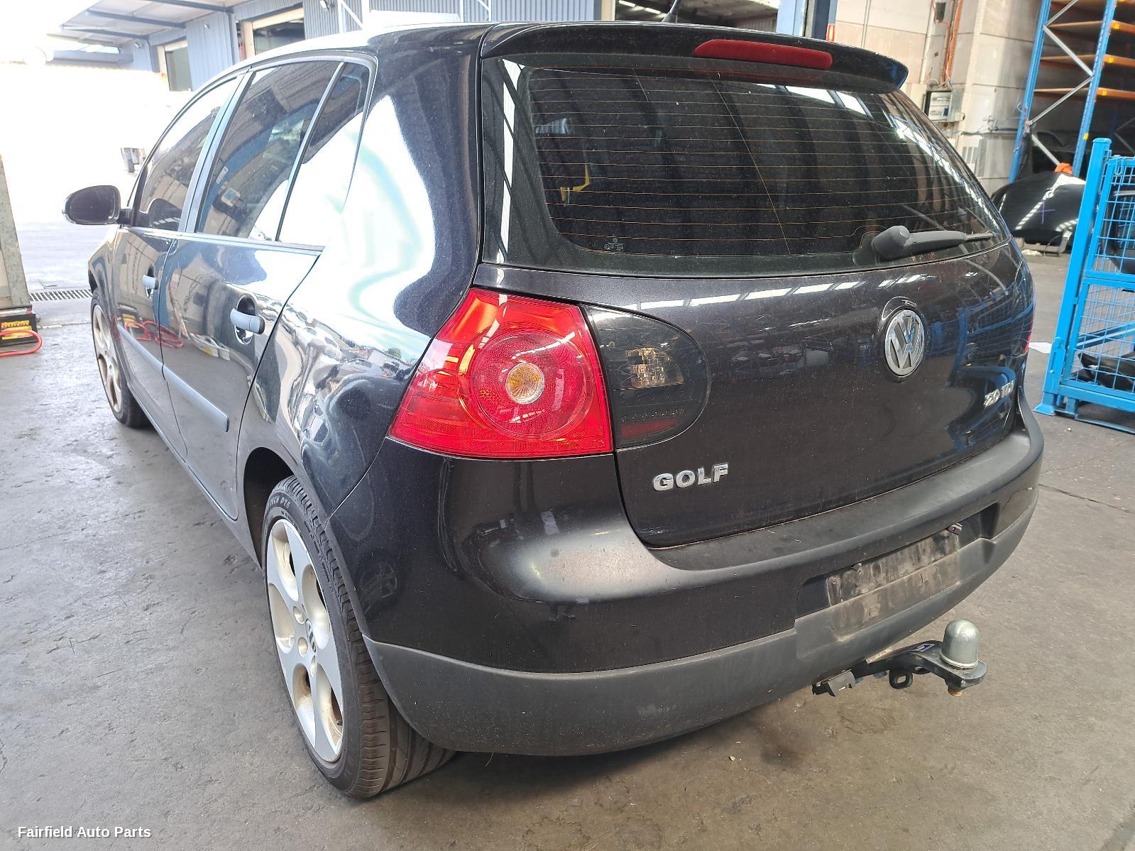 2006 Volkswagen Golf Grille