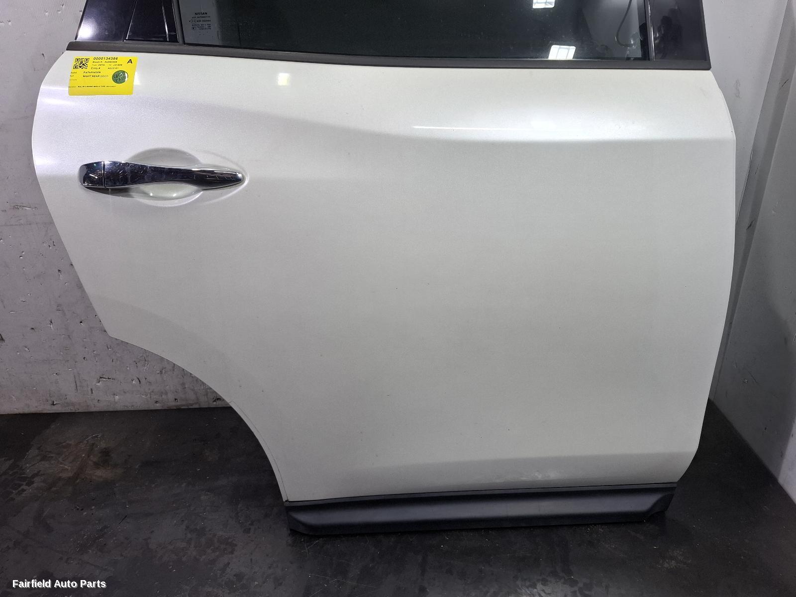 2013-2021 Nissan Pathfinder Right Rear Door Sliding