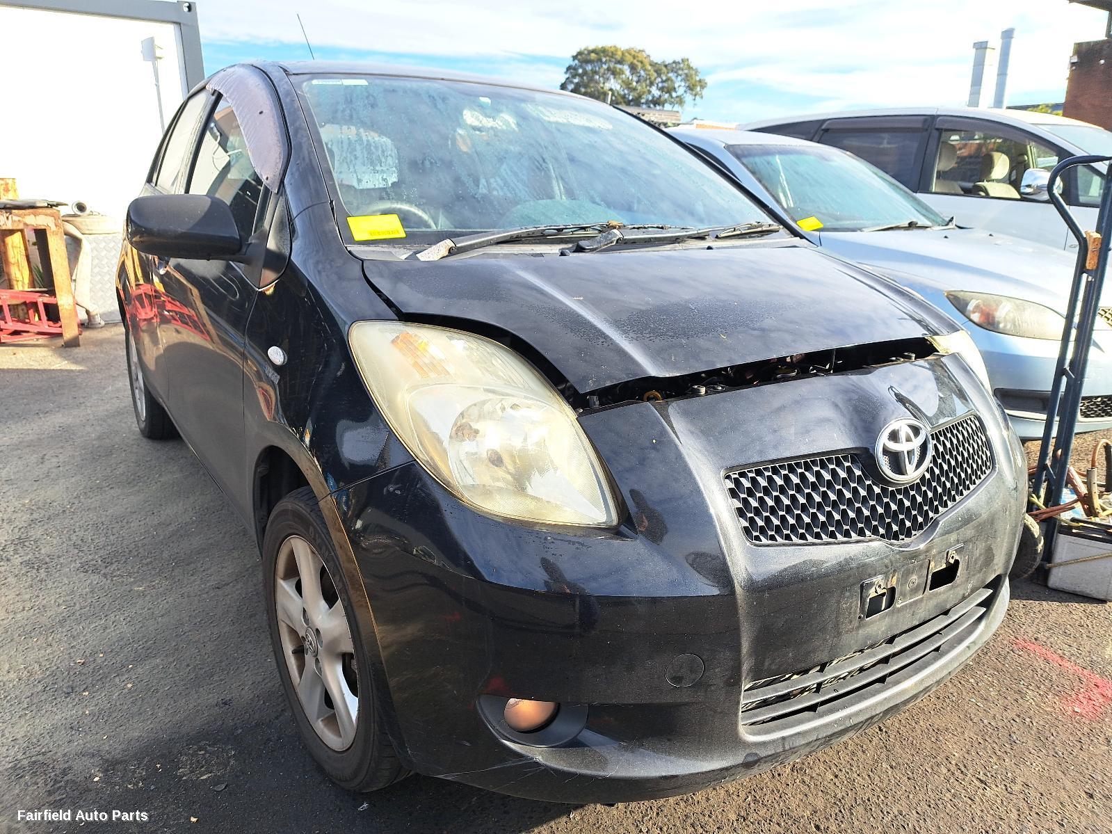 2008 Toyota Yaris Left Headlamp