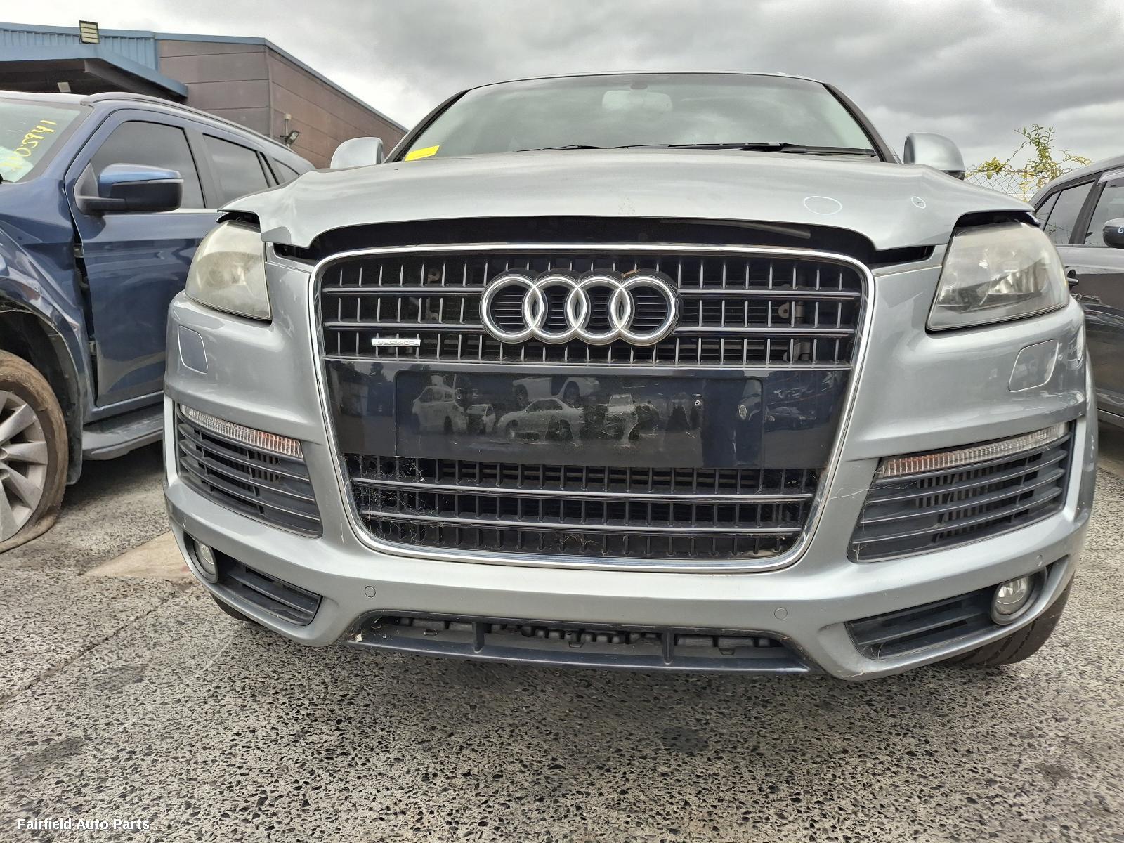 2008 Audi Q7 Left Door Mirror