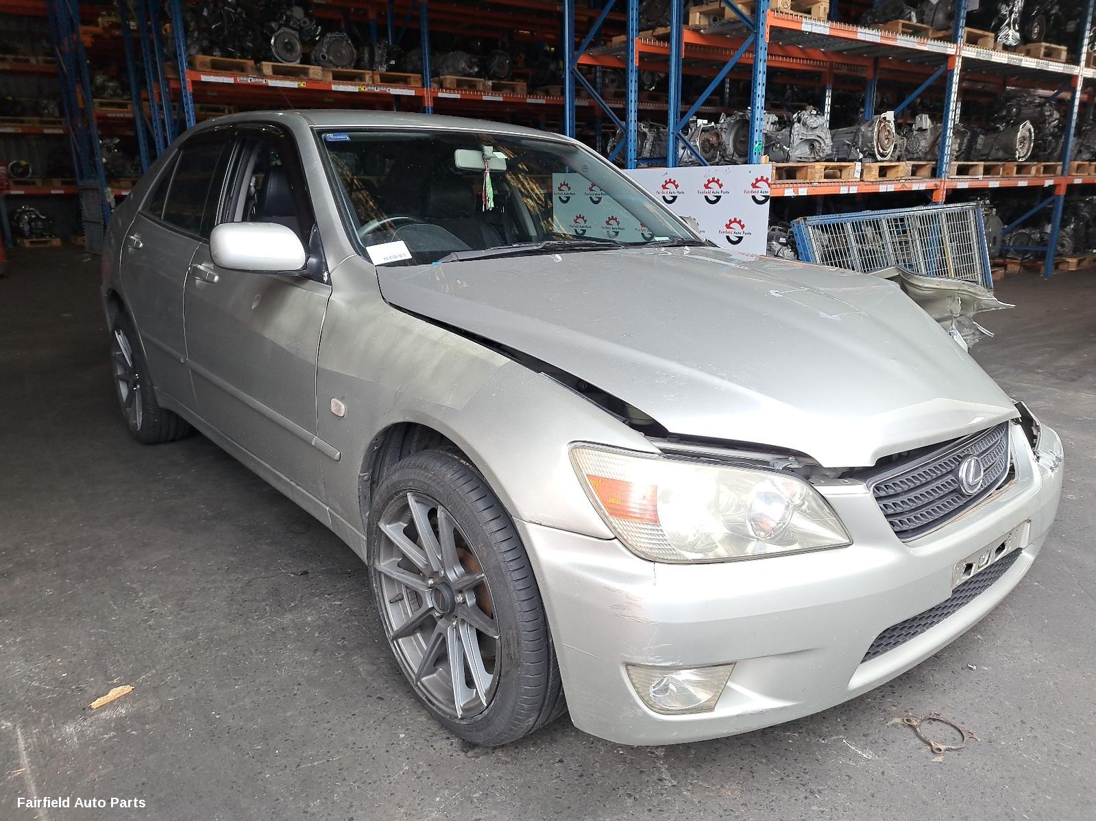 2002 Lexus Is200/is300 Fuel Door Filler