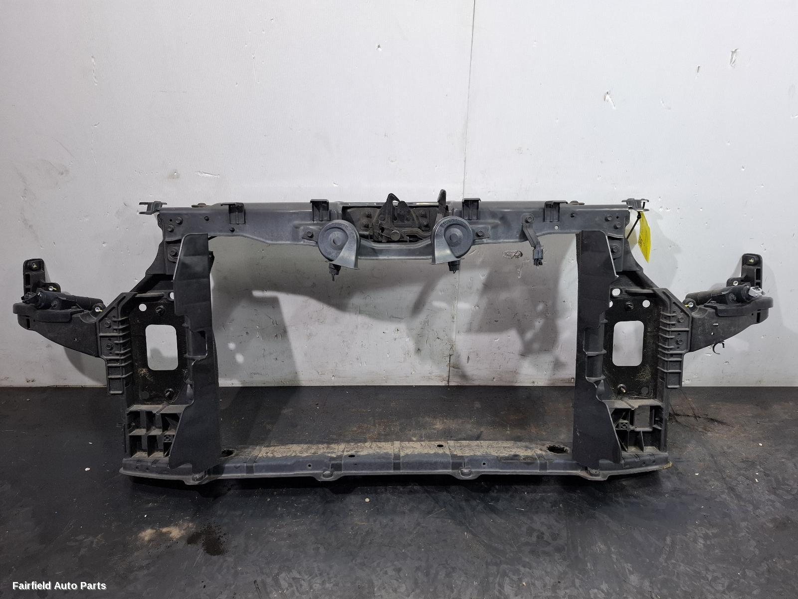 2011-2015 Hyundai I40 Radiator Support