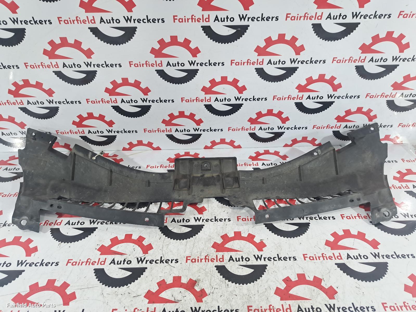 2015 Holden Captiva Grille