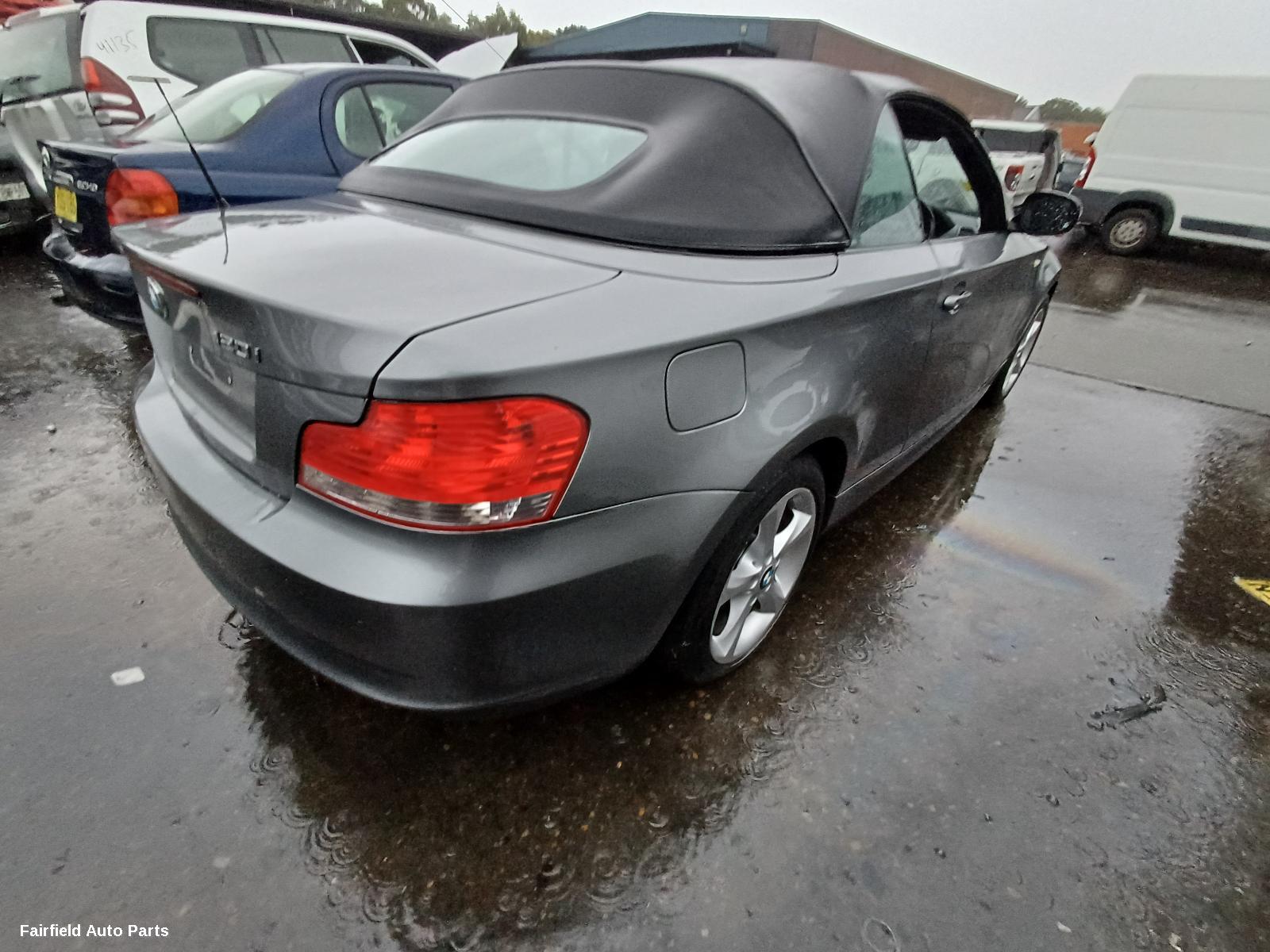 2009 Bmw 1 Series Left Front Door Window