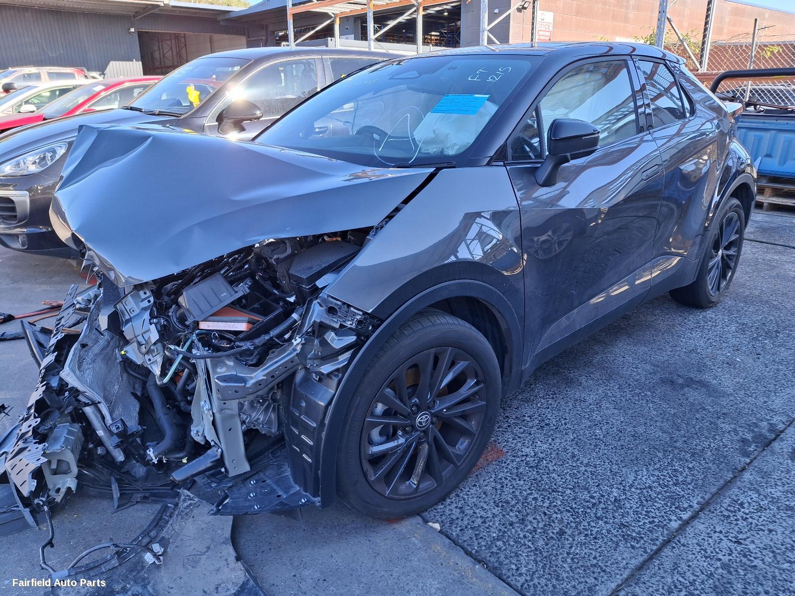 2023-2026 Toyota C-hr Right Rear Door Sliding