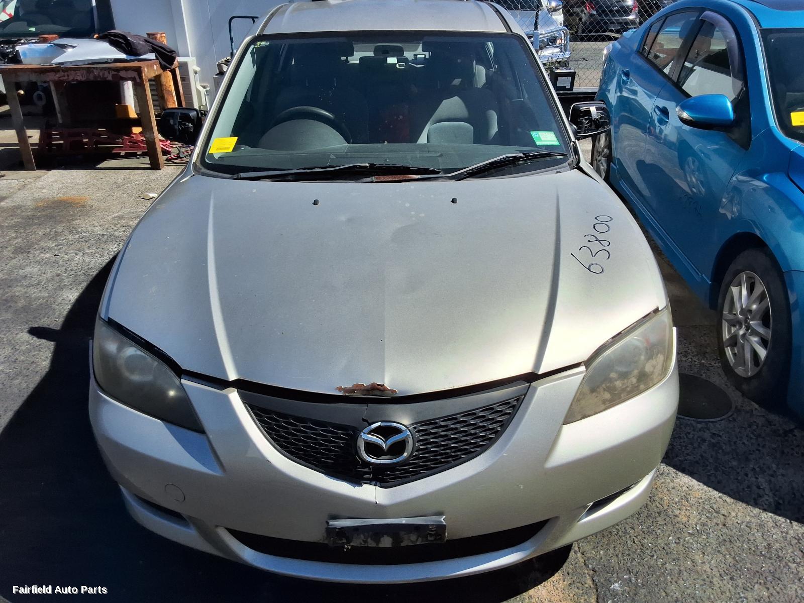 2006 Mazda 3 Right Guard