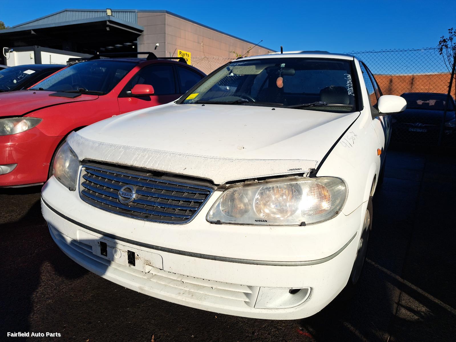 2004 Nissan Pulsar Right Headlamp
