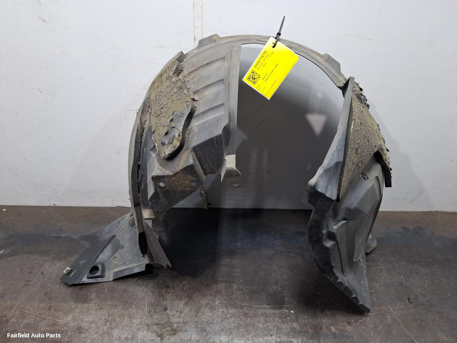 2010-2014 Nissan Dualis Right Guard Liner