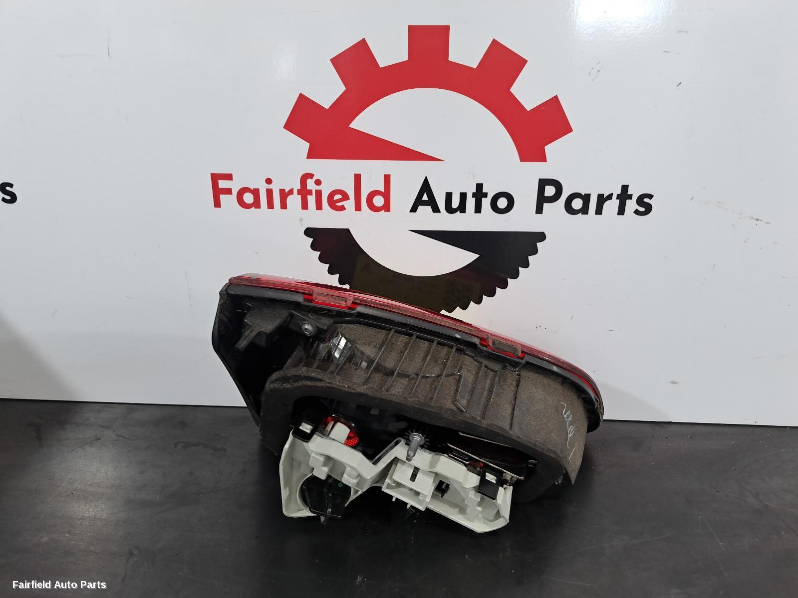 2013-2017 Volkswagen Golf Rear Garnish