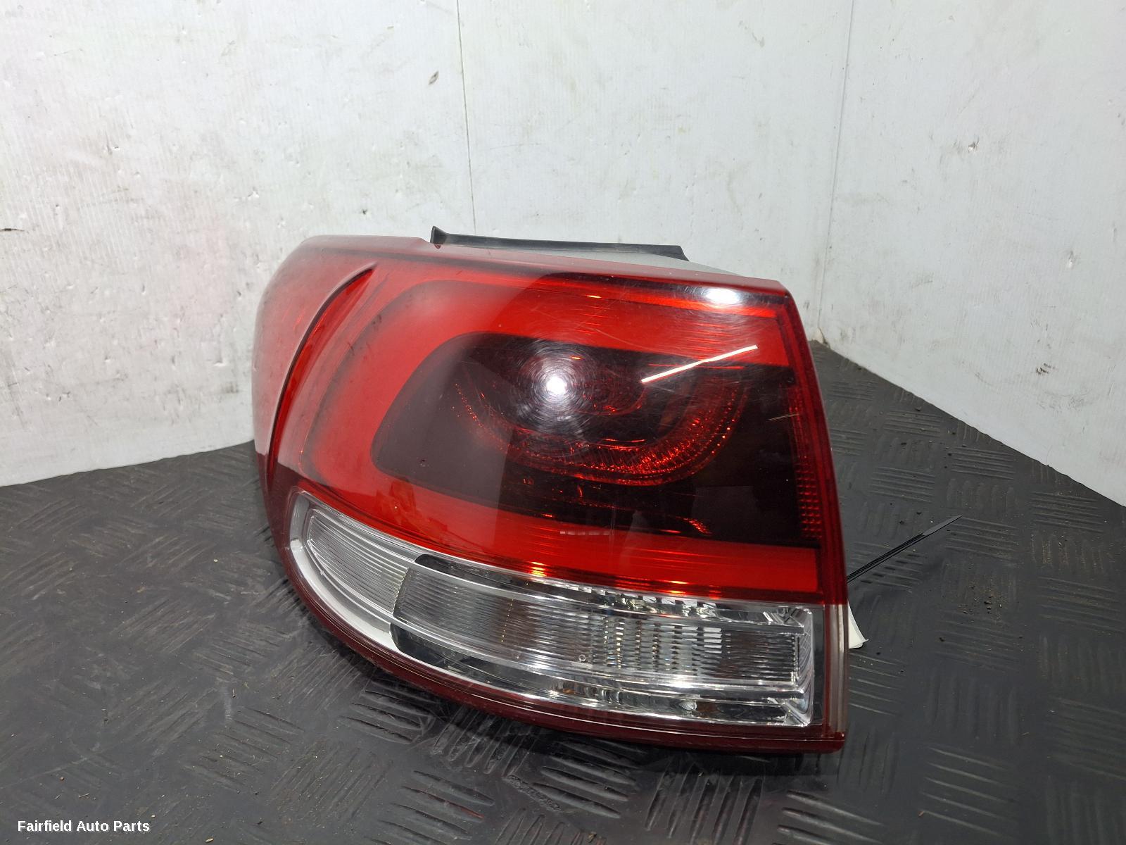 2015-2017 Kia Sorento Left Taillight