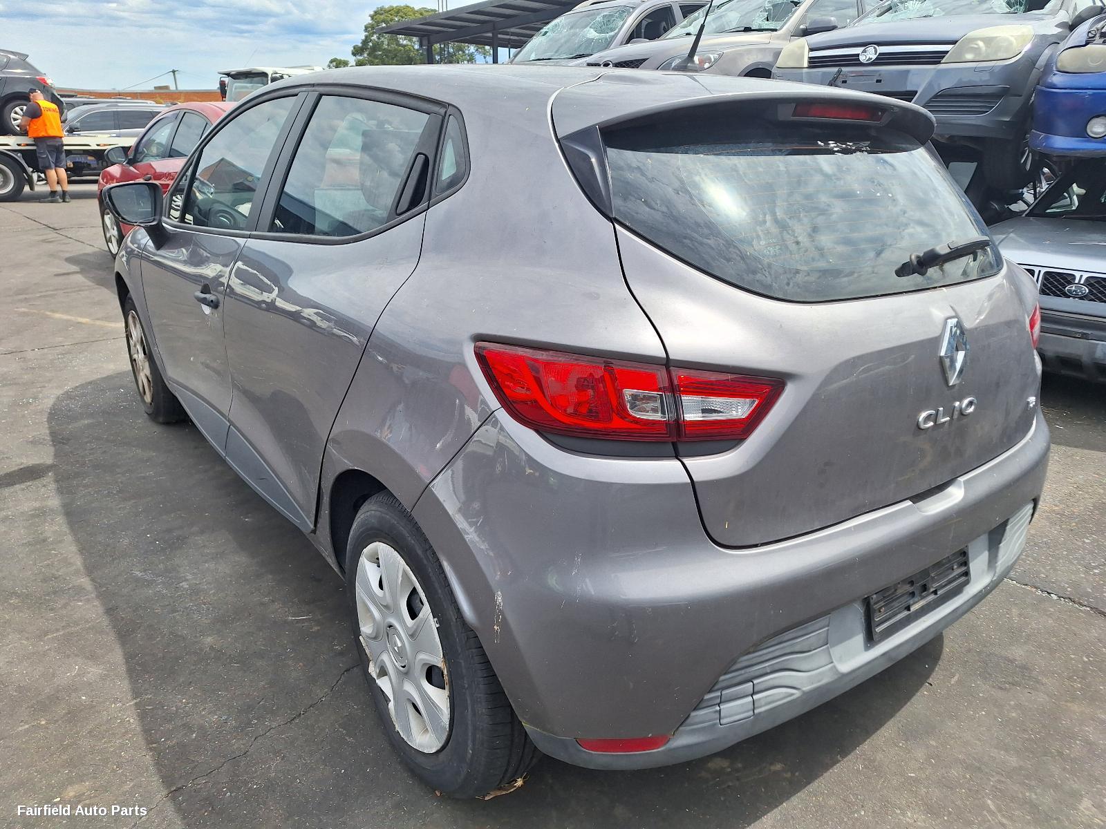 2015 Renault Clio Left Taillight