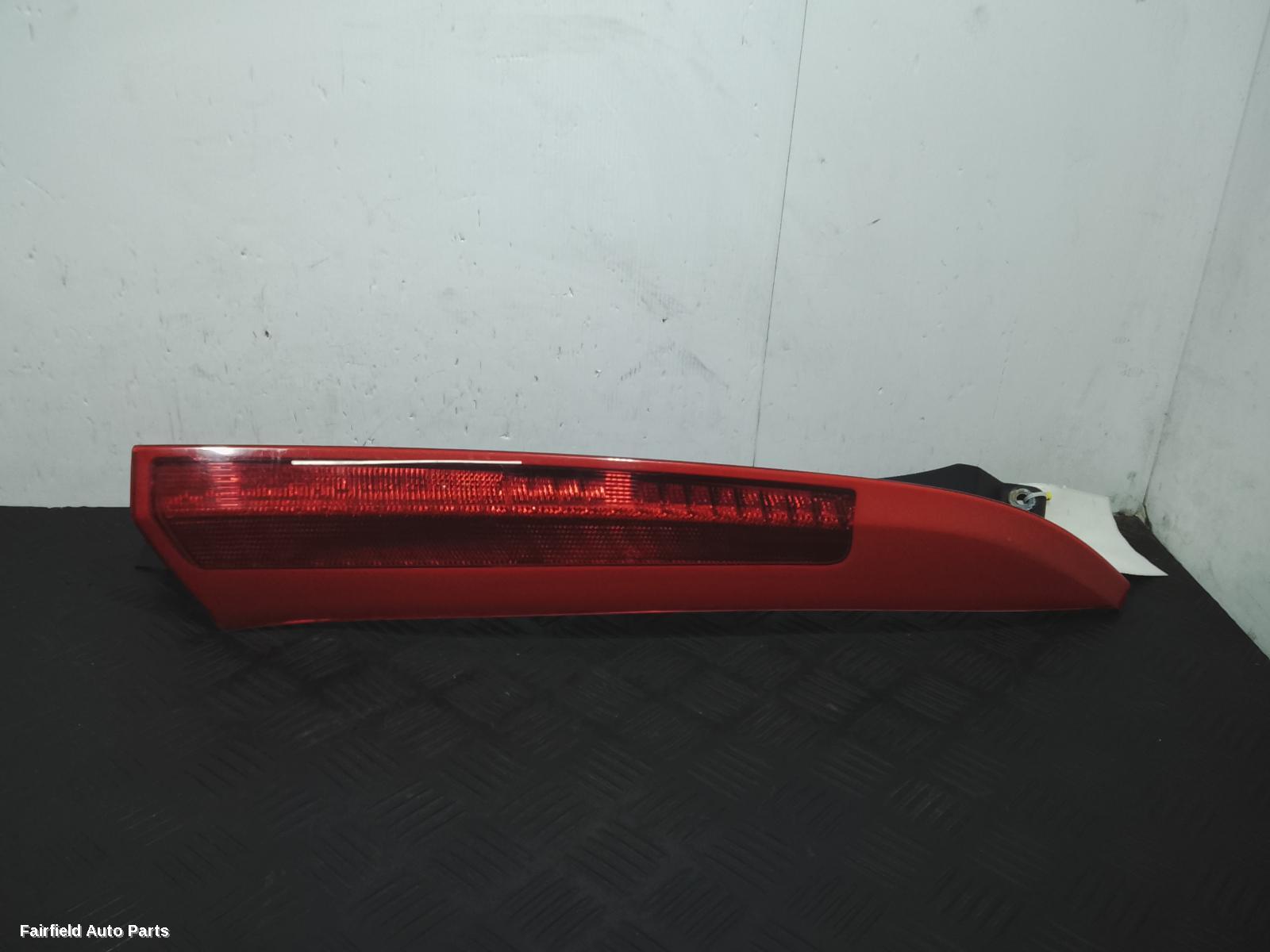2003-2006 Volvo Xc90 Right Taillight
