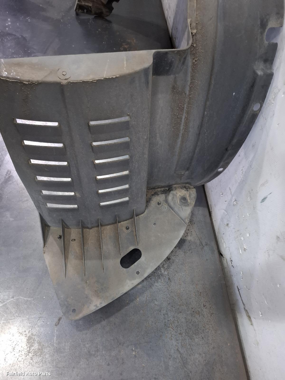 2017-2021 Ldv T60 Right Guard Liner