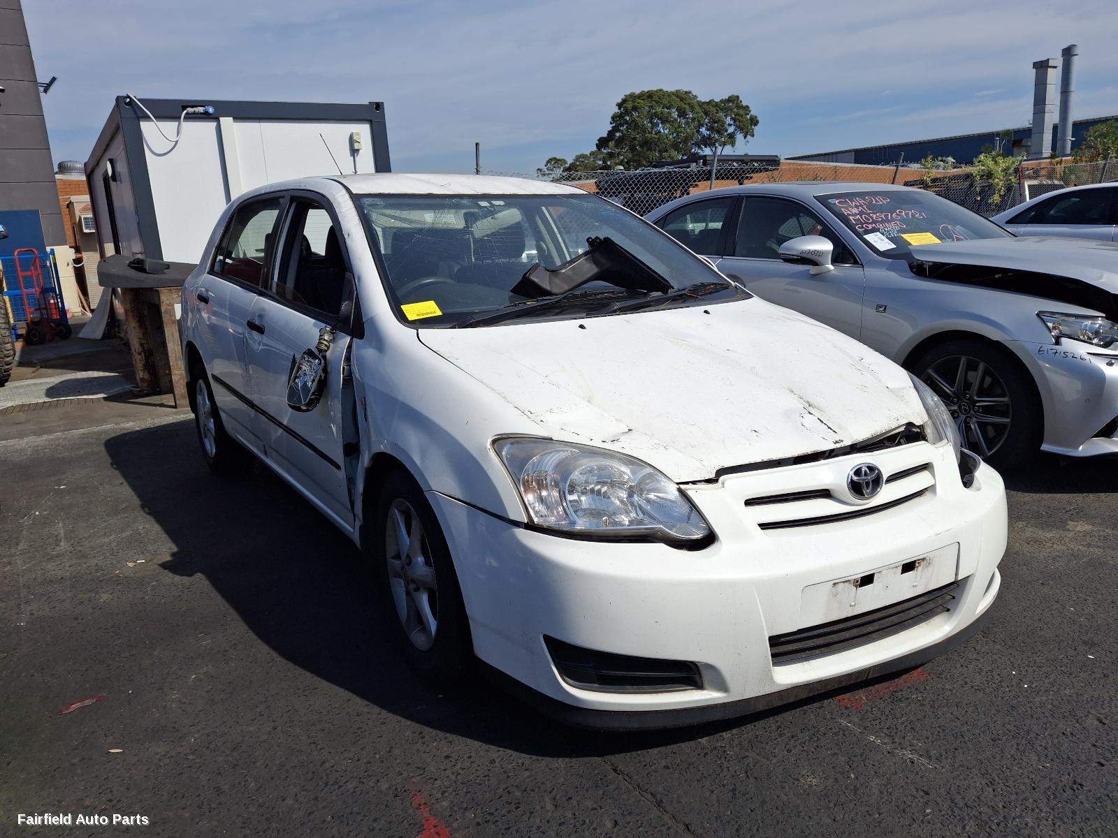 2004 Toyota Corolla Right Taillight