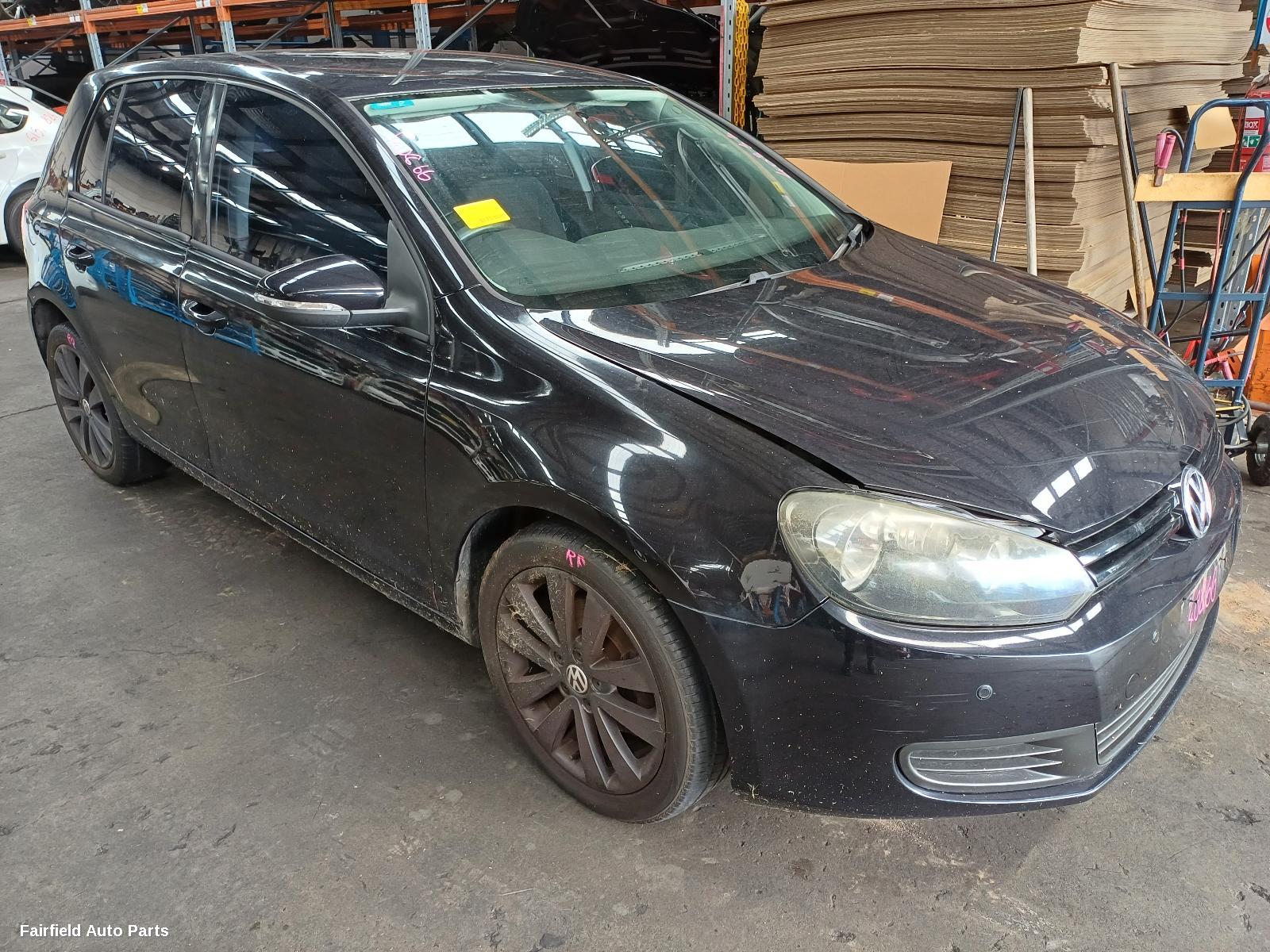 2011 Volkswagen Golf Parcel Shelf