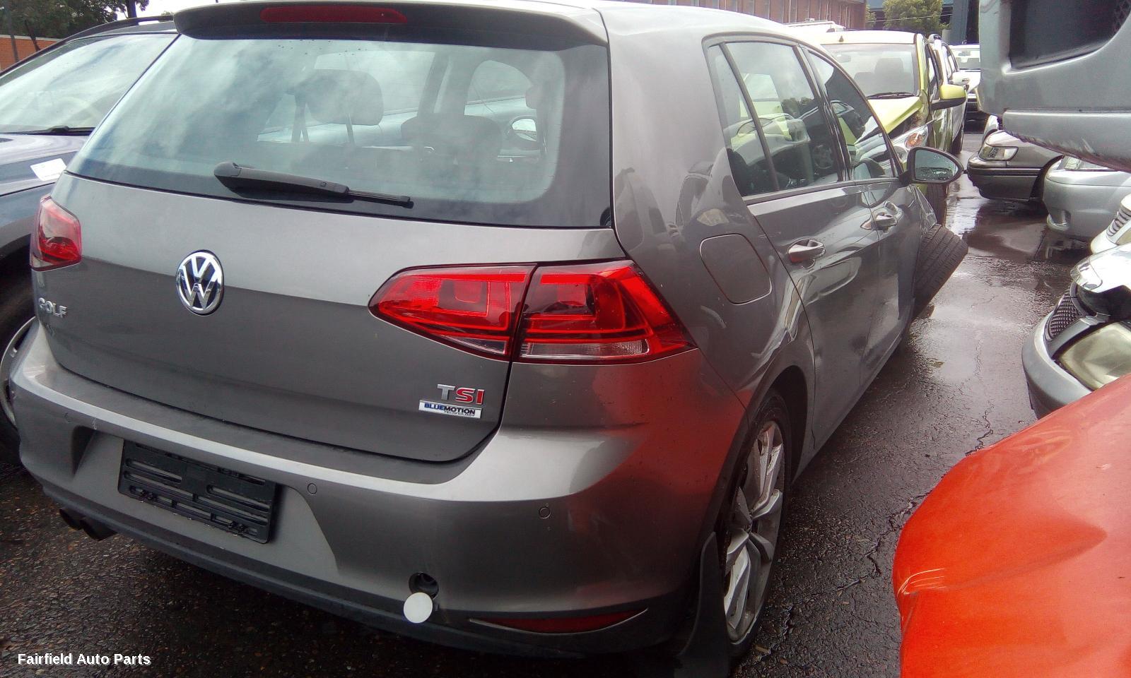 2013-2017 Volkswagen Golf Rear Garnish
