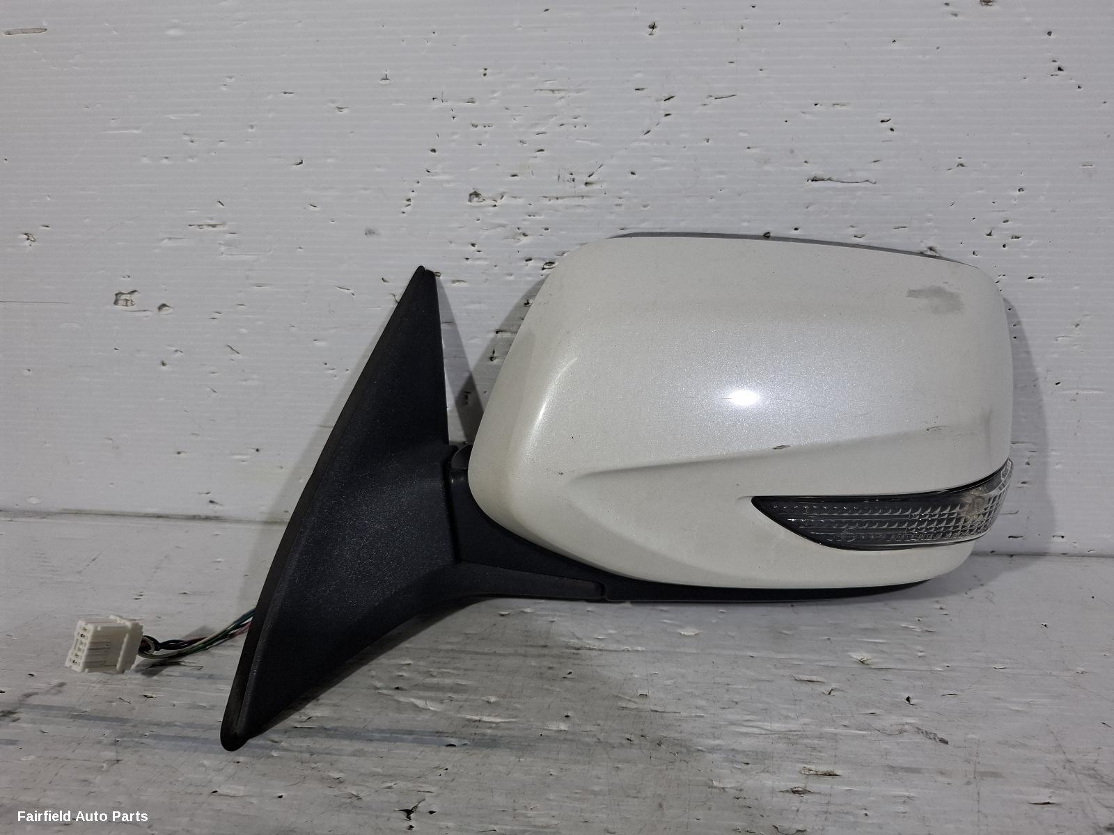 2009-2011 Subaru Liberty Left Door Mirror