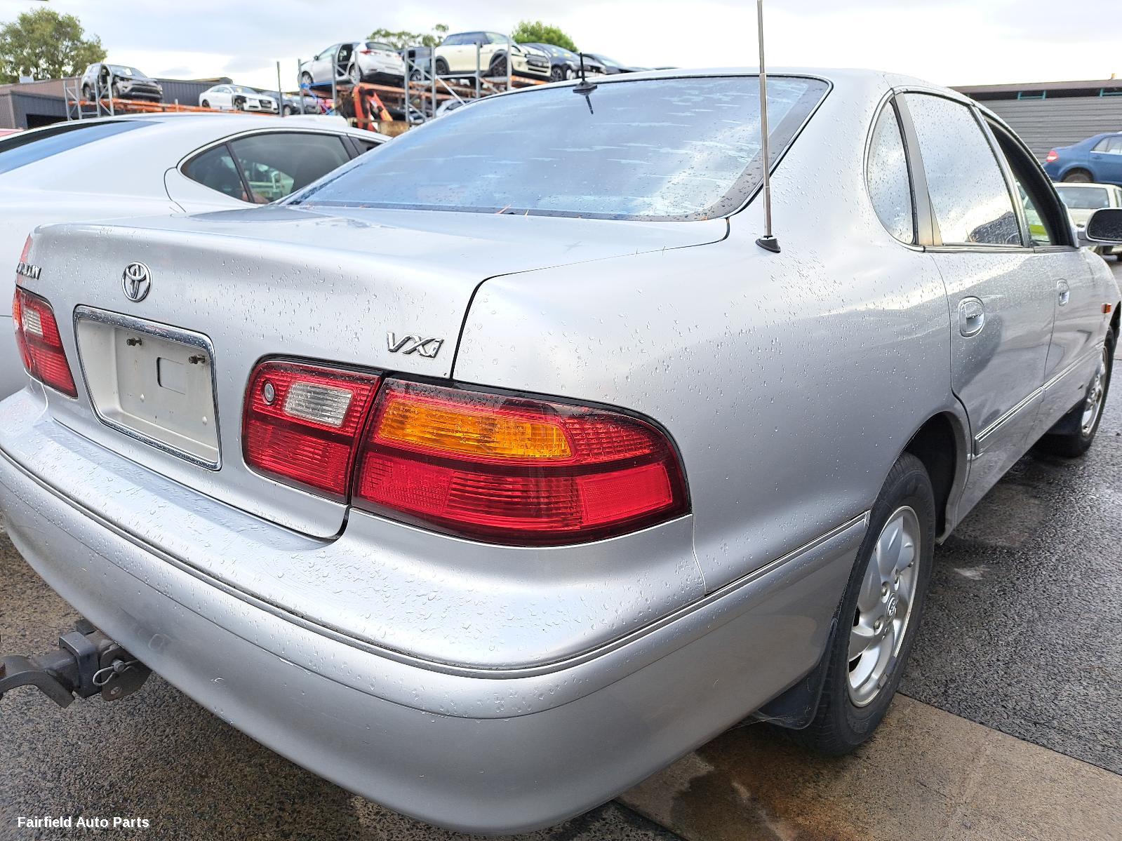 2001 Toyota Avalon Left Guard