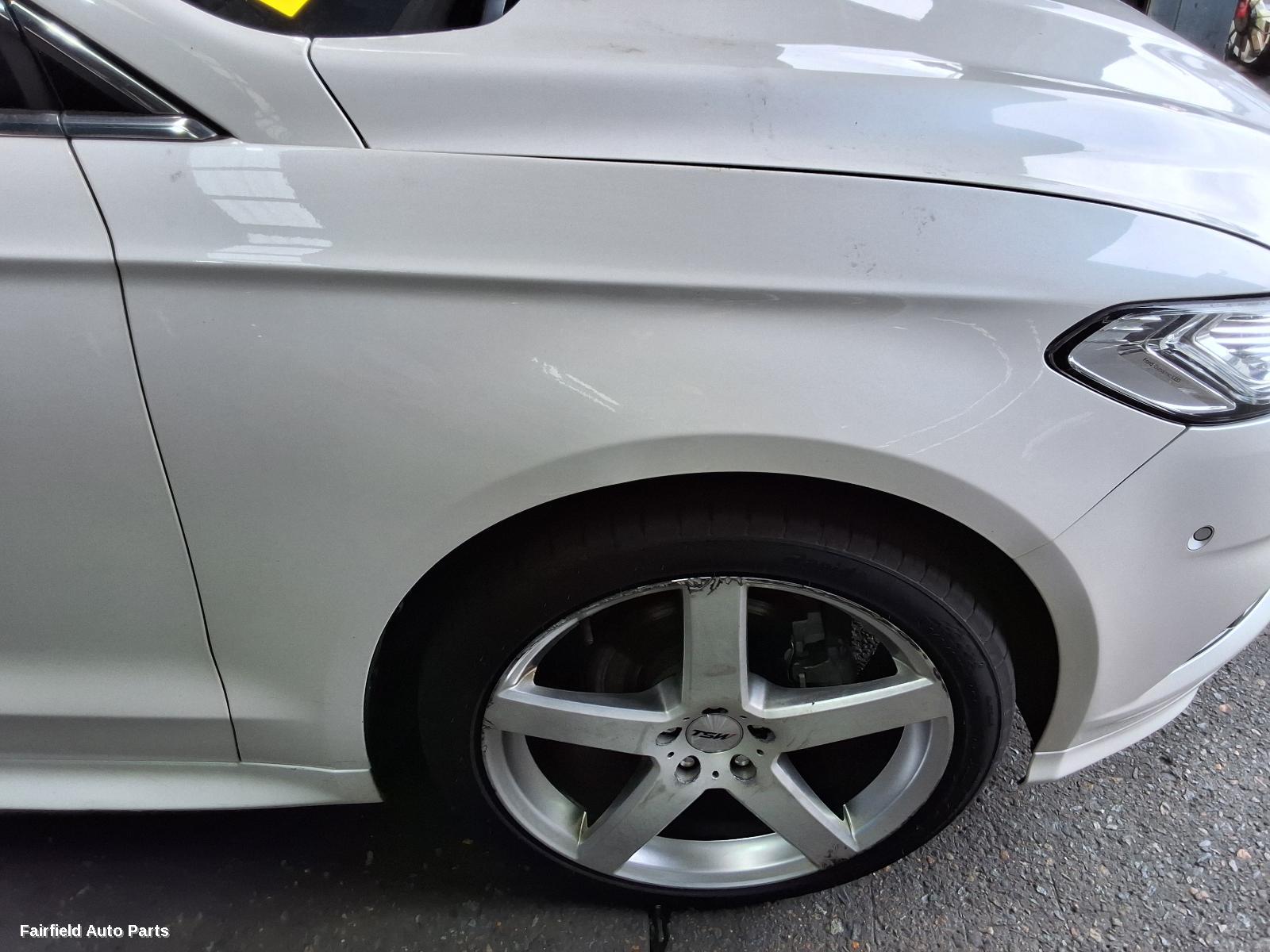 2014-2020 Ford Mondeo Washer Bottle