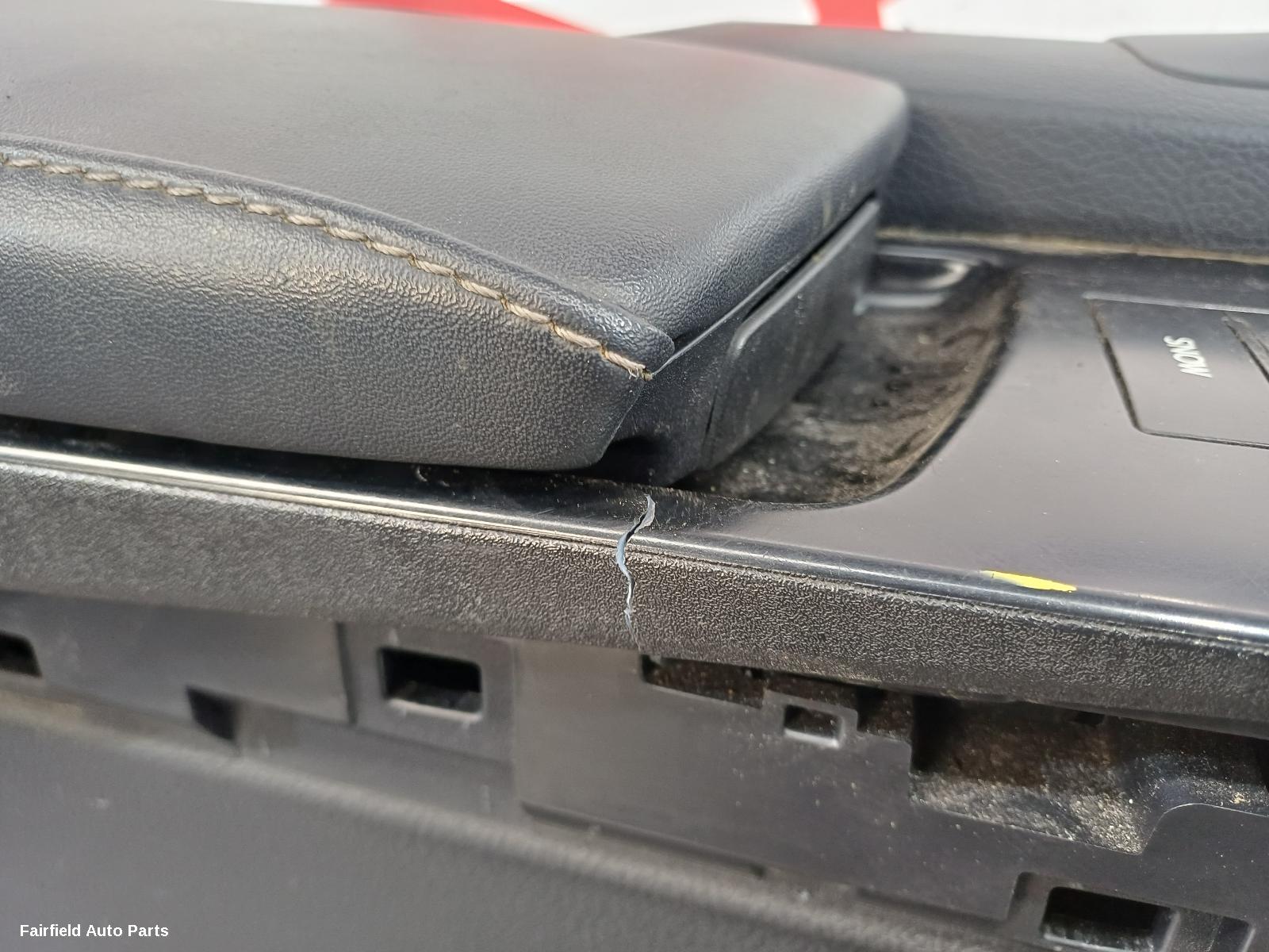 2013-2016 Lexus Is Series Console