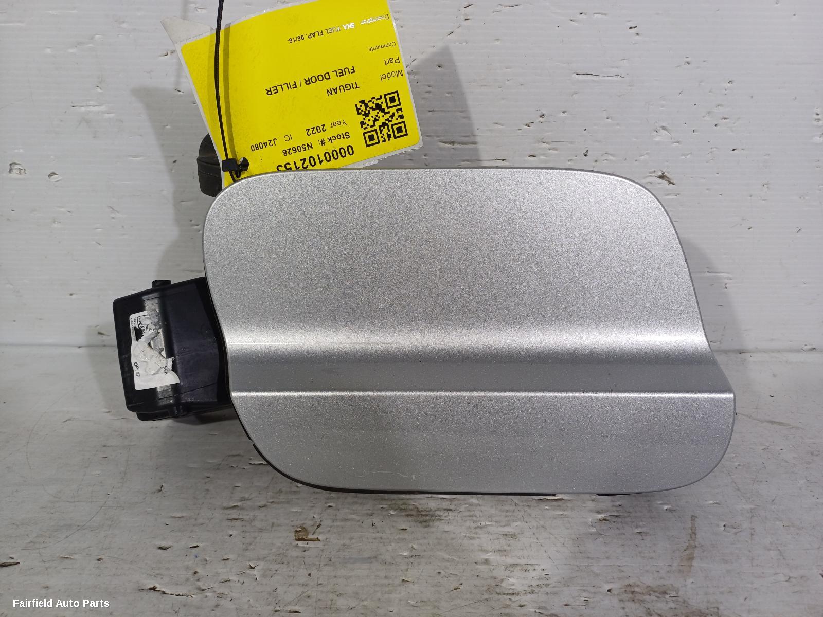 2016-2024 Volkswagen Tiguan Fuel Door Filler