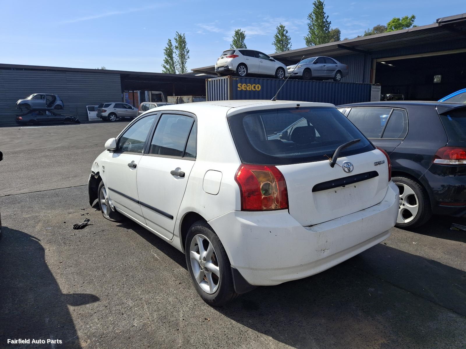 2004 Toyota Corolla Right Taillight