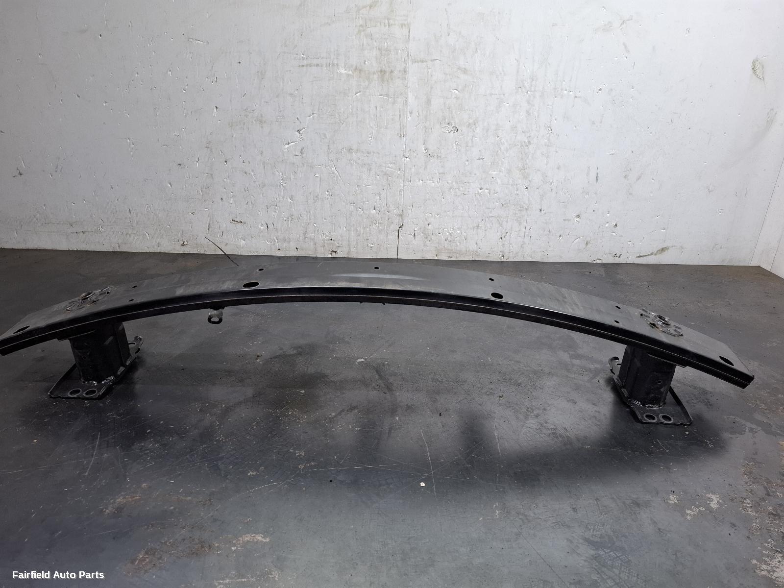 2005-2019 Toyota Estima F Bar Reinforc Brack