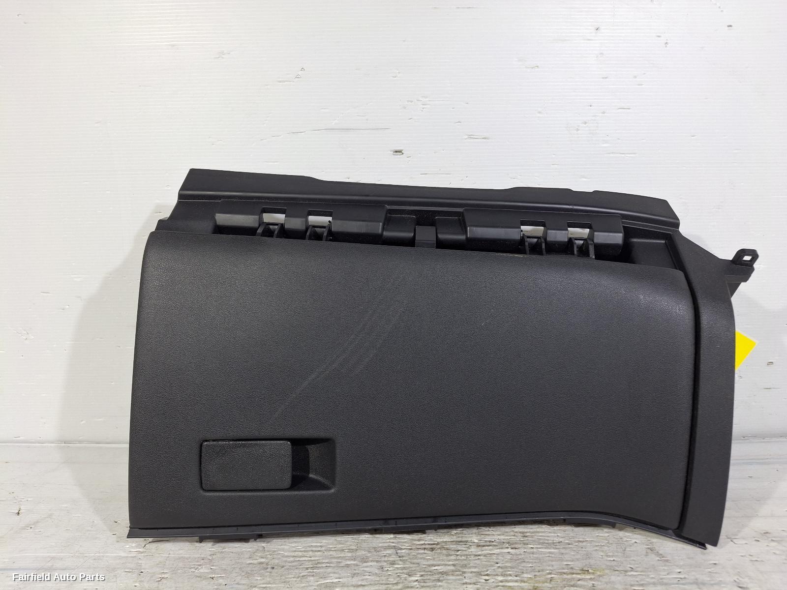 2020-2026 Hyundai I30 Glove Box