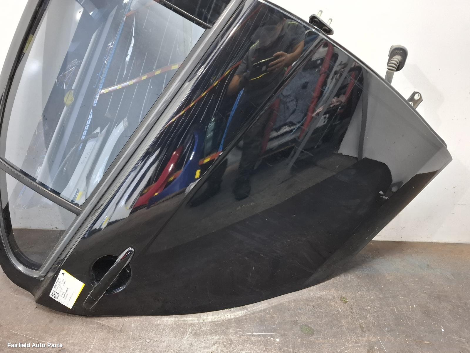 2007-2015 Mitsubishi Lancer Right Rear Door Sliding