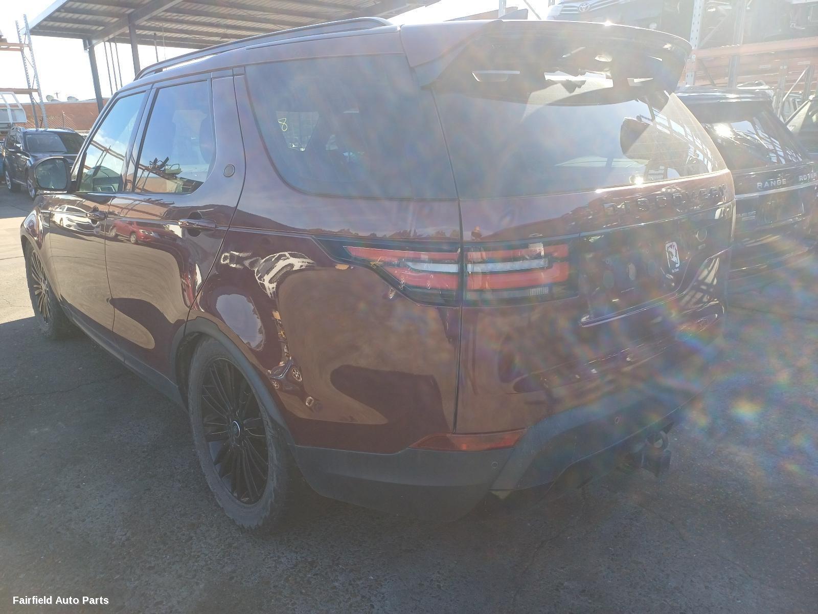 2017 Land Rover Discovery Left Rear Door Sliding