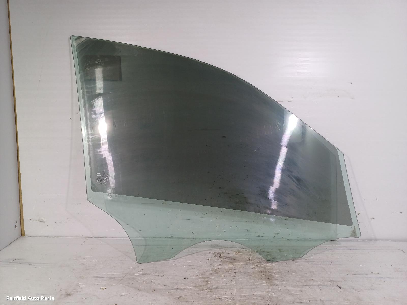 2015-2019 Mercedes Gle Class Left Front Door Window