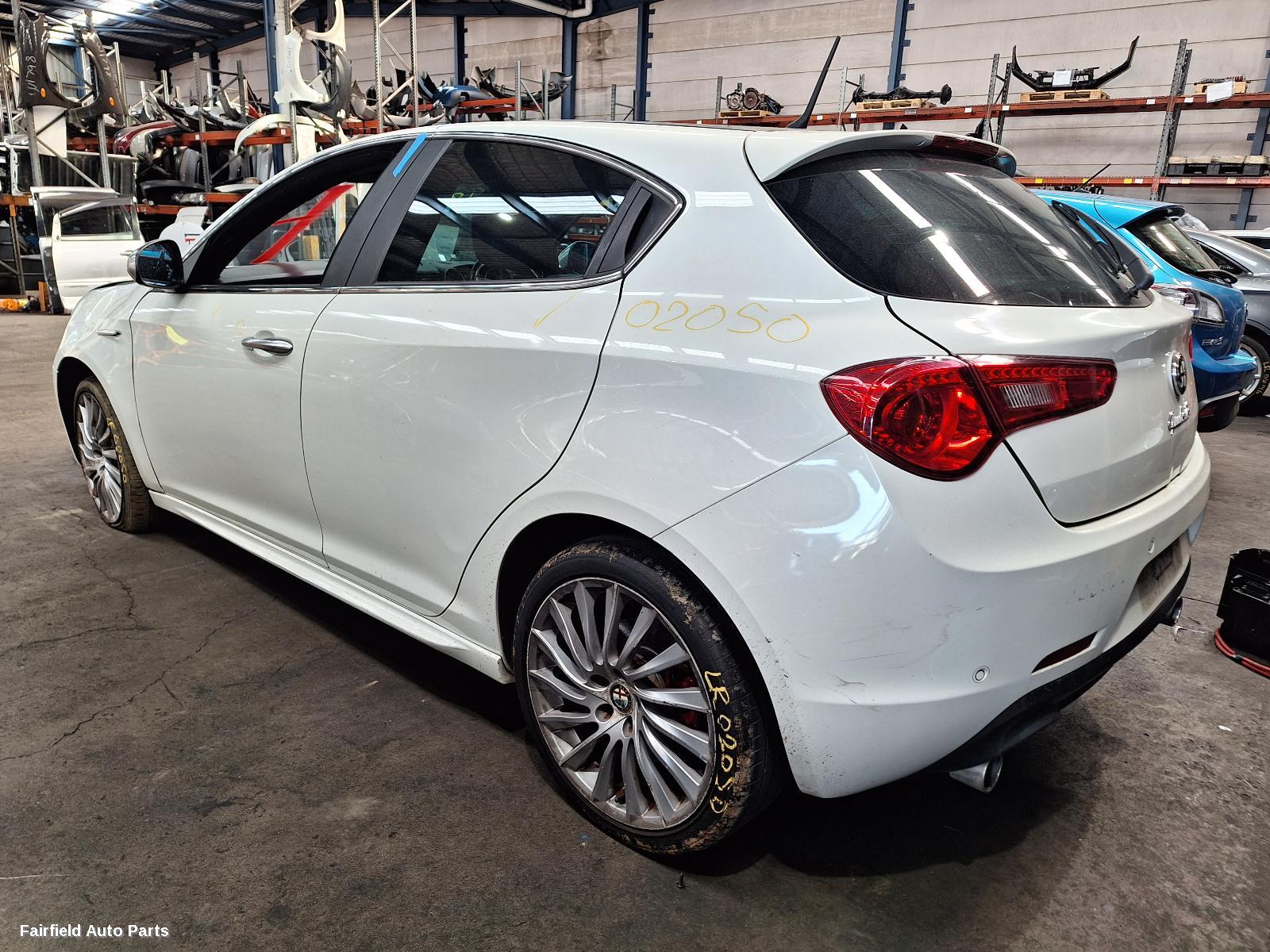 2012 Alfa Romeo Giulietta Left Front Door