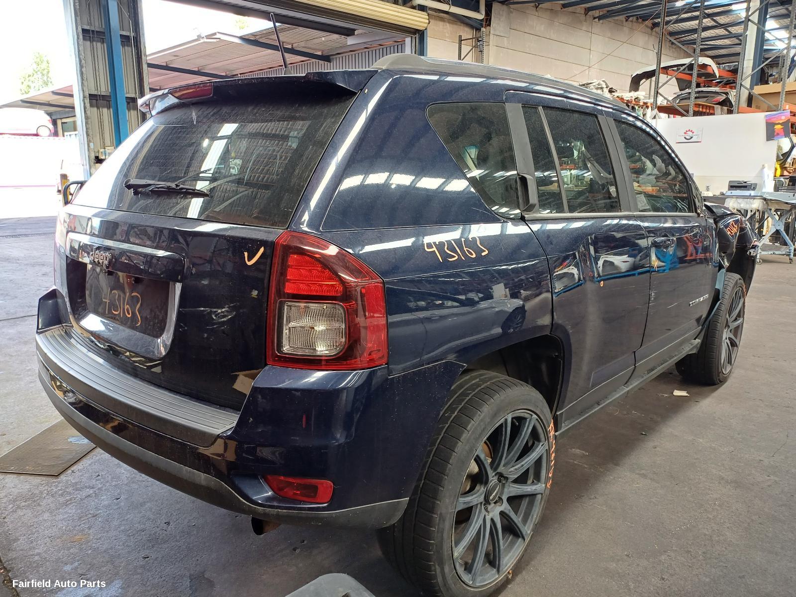 2013 Jeep Compass Parcel Shelf