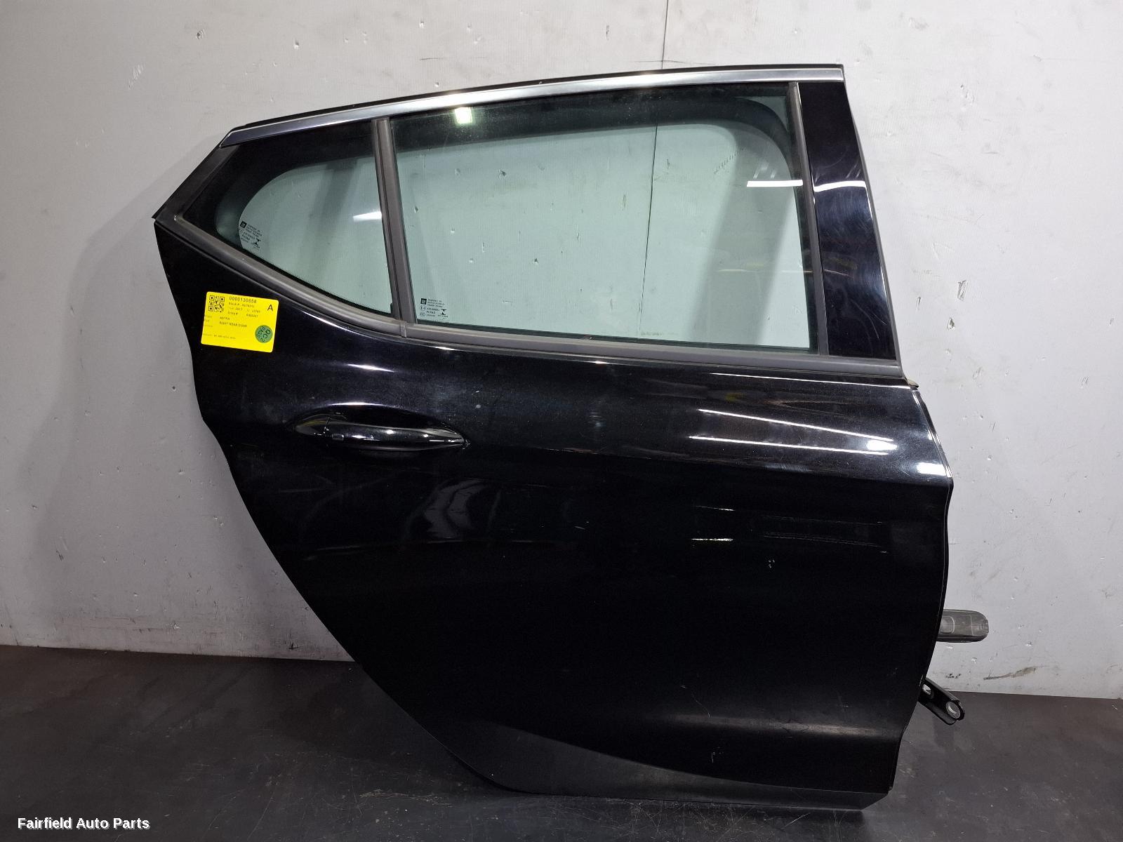 2016-2020 Holden Astra Right Rear Door Sliding