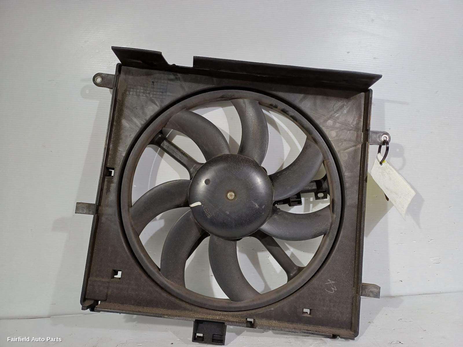 2012-2014 Nissan Almera Fan