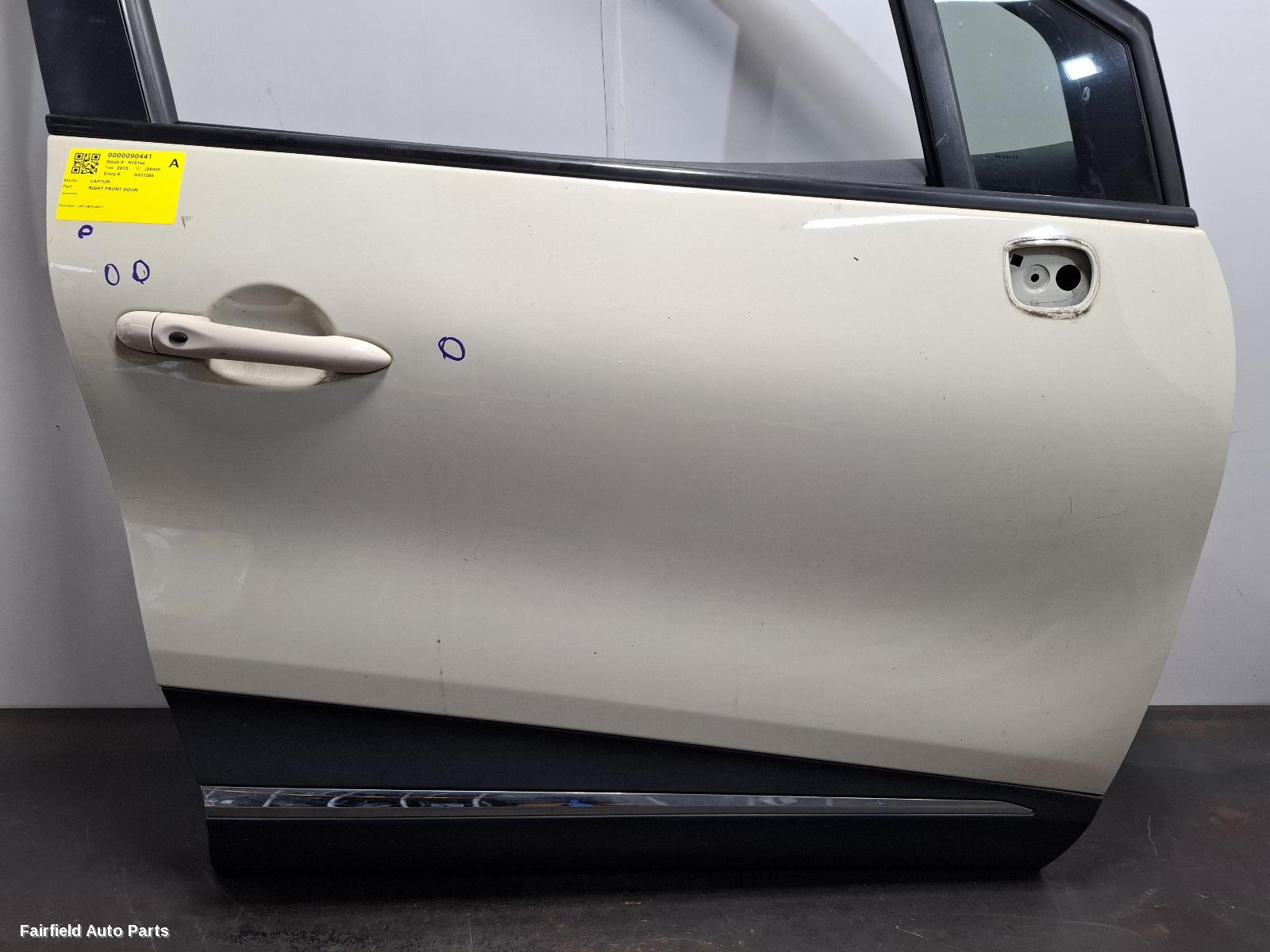 2014-2017 Renault Captur Right Front Door
