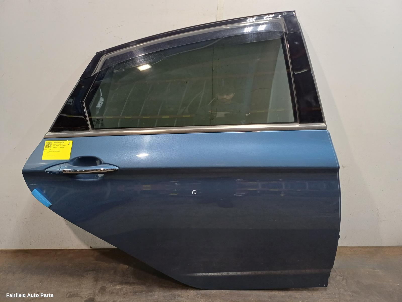 2012-2019 Hyundai I40 Right Rear Door Sliding