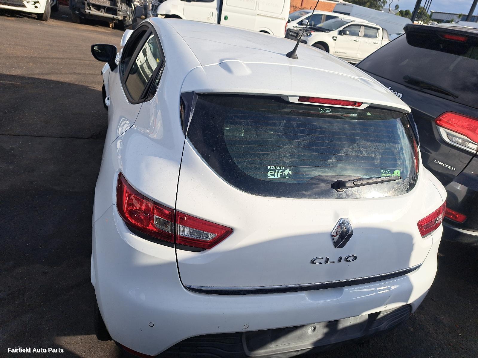 2017 Renault Clio Right Door Mirror