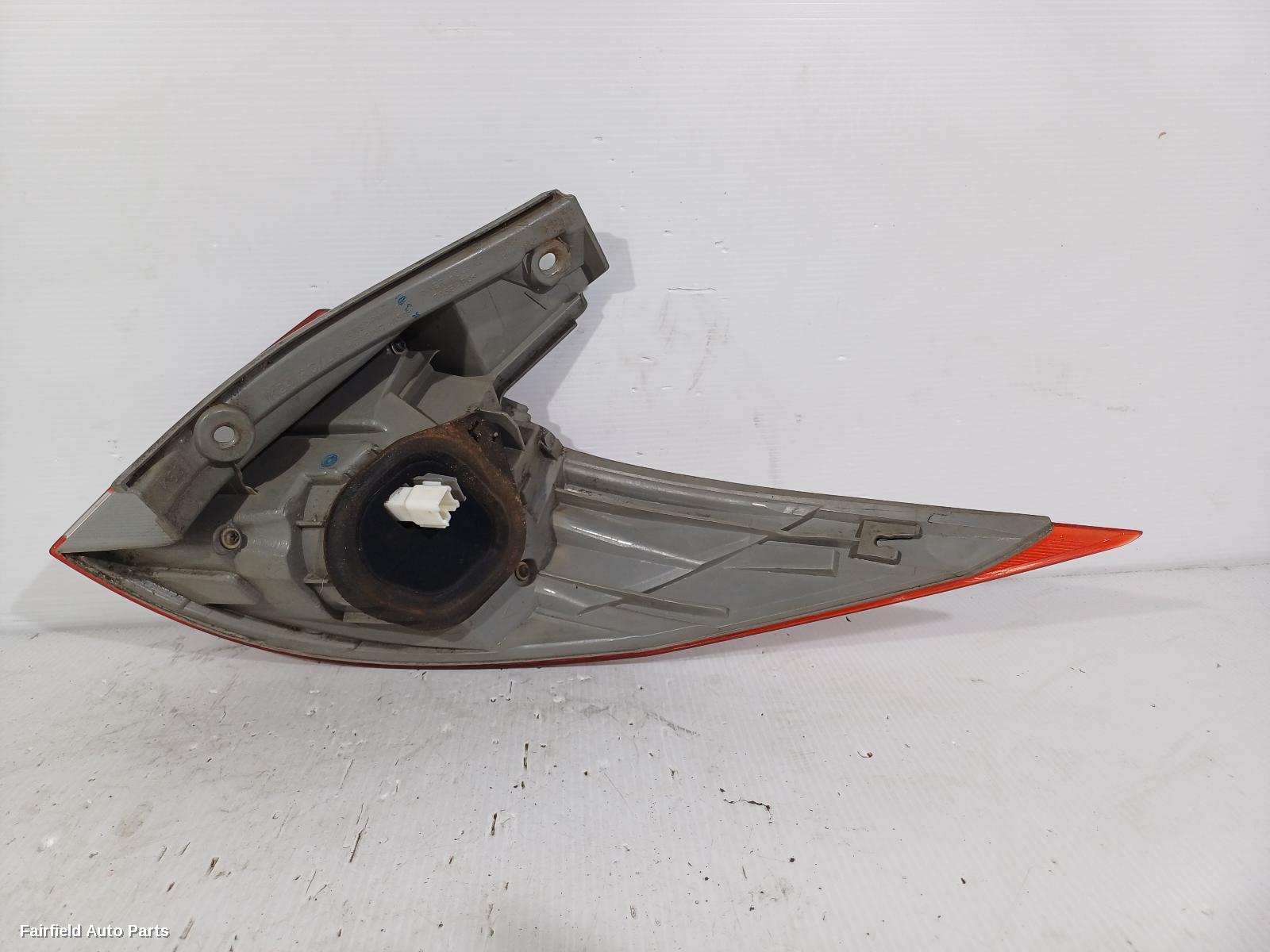 2006-2008 Toyota Tarago Left Taillight