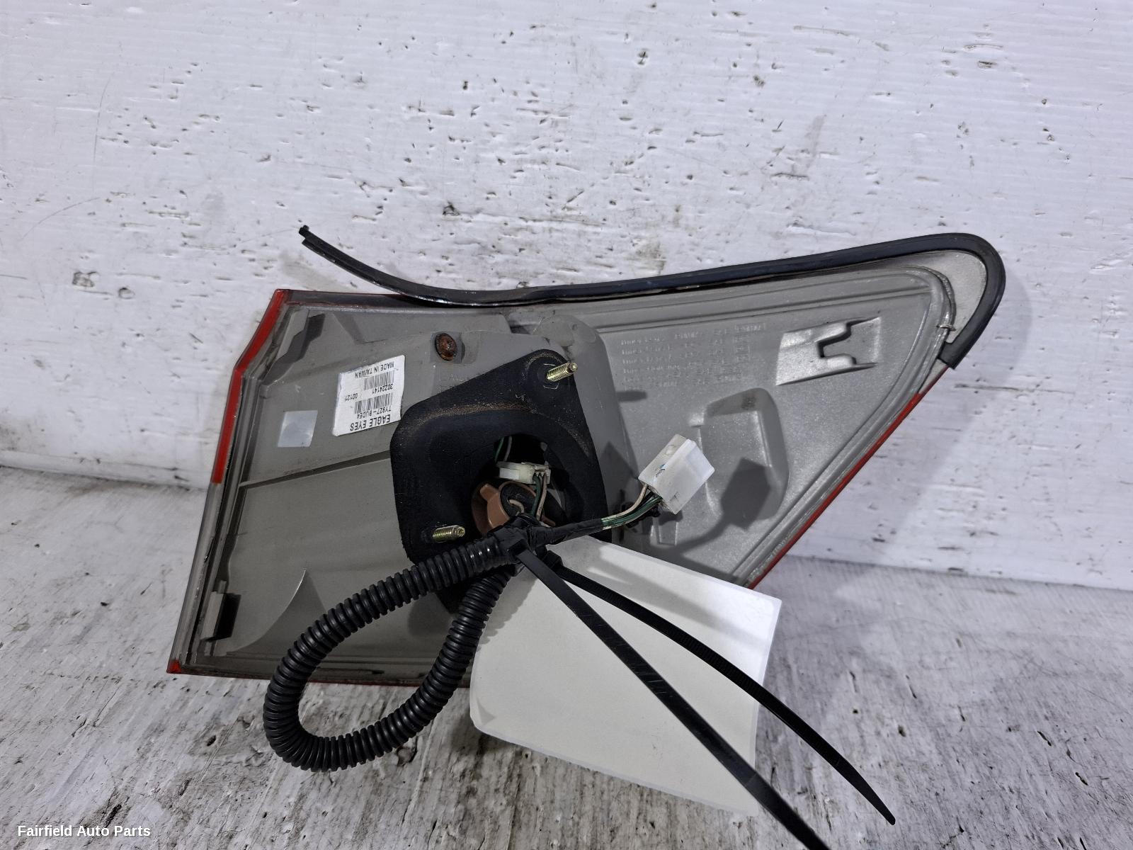 2005-2008 Lexus Is250/is250c Left Taillight