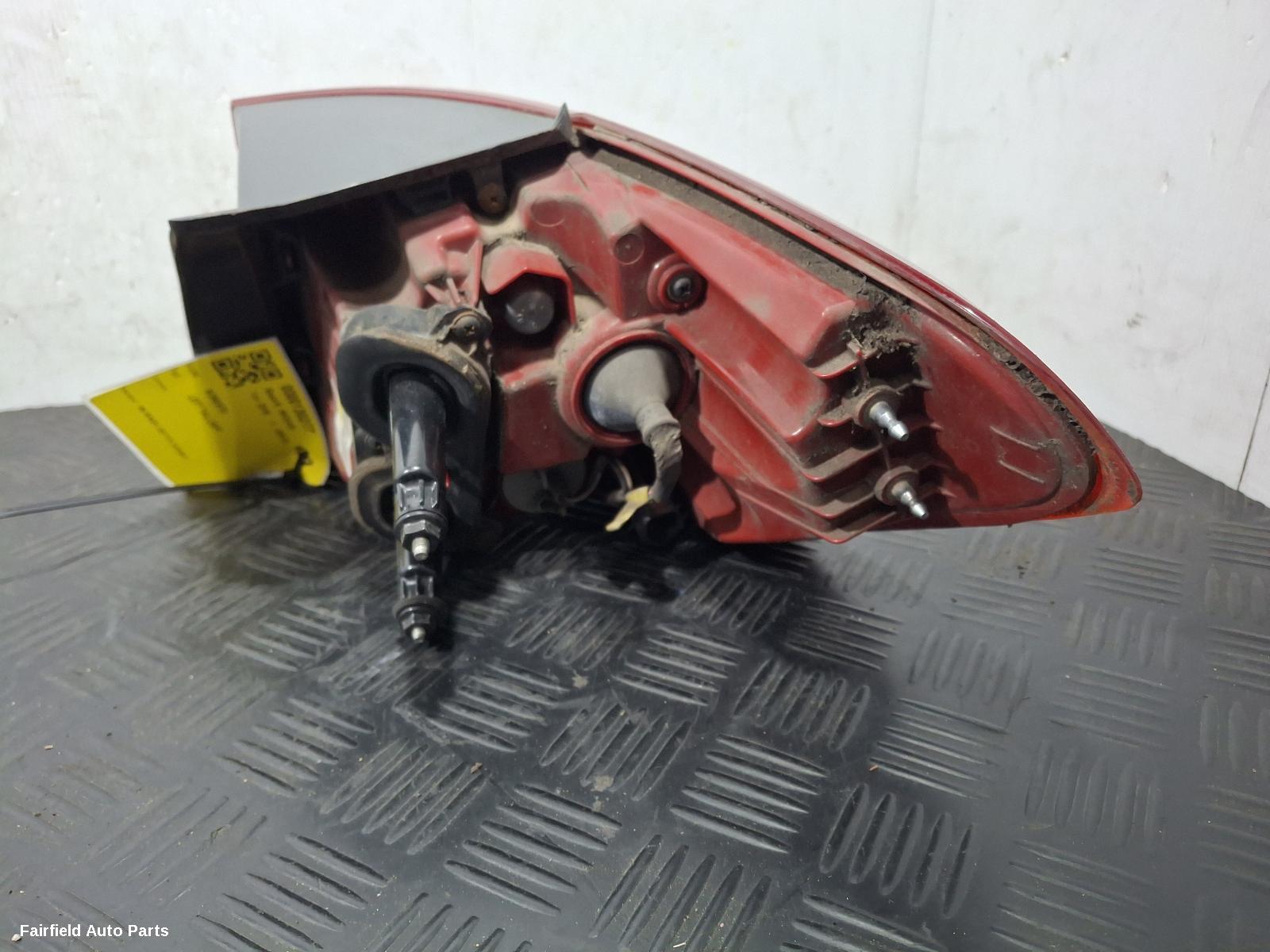 2015-2017 Kia Sorento Left Taillight