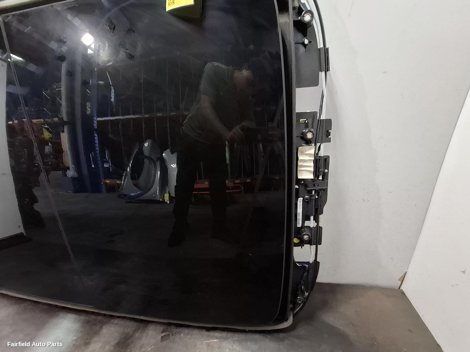 2015-2026 Audi Q7 Roof Glass Sunroof T