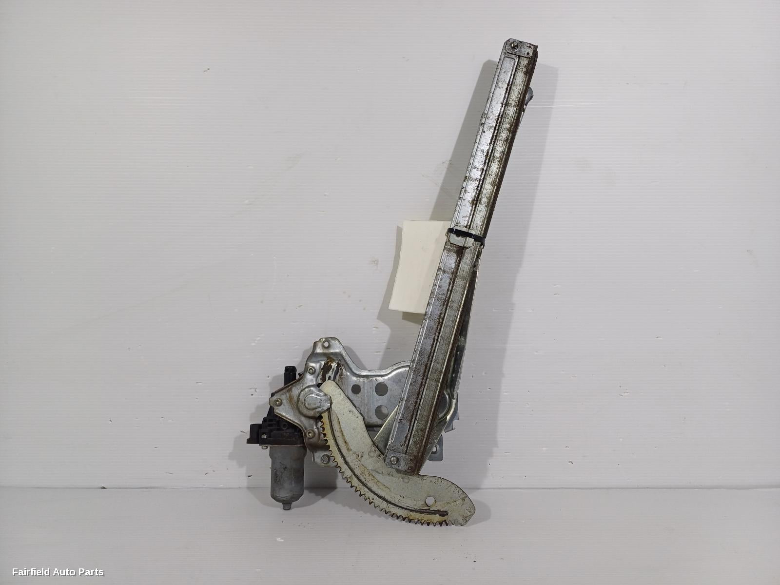 2007-2014 Suzuki Sx4 Right Front Window Reg Motor