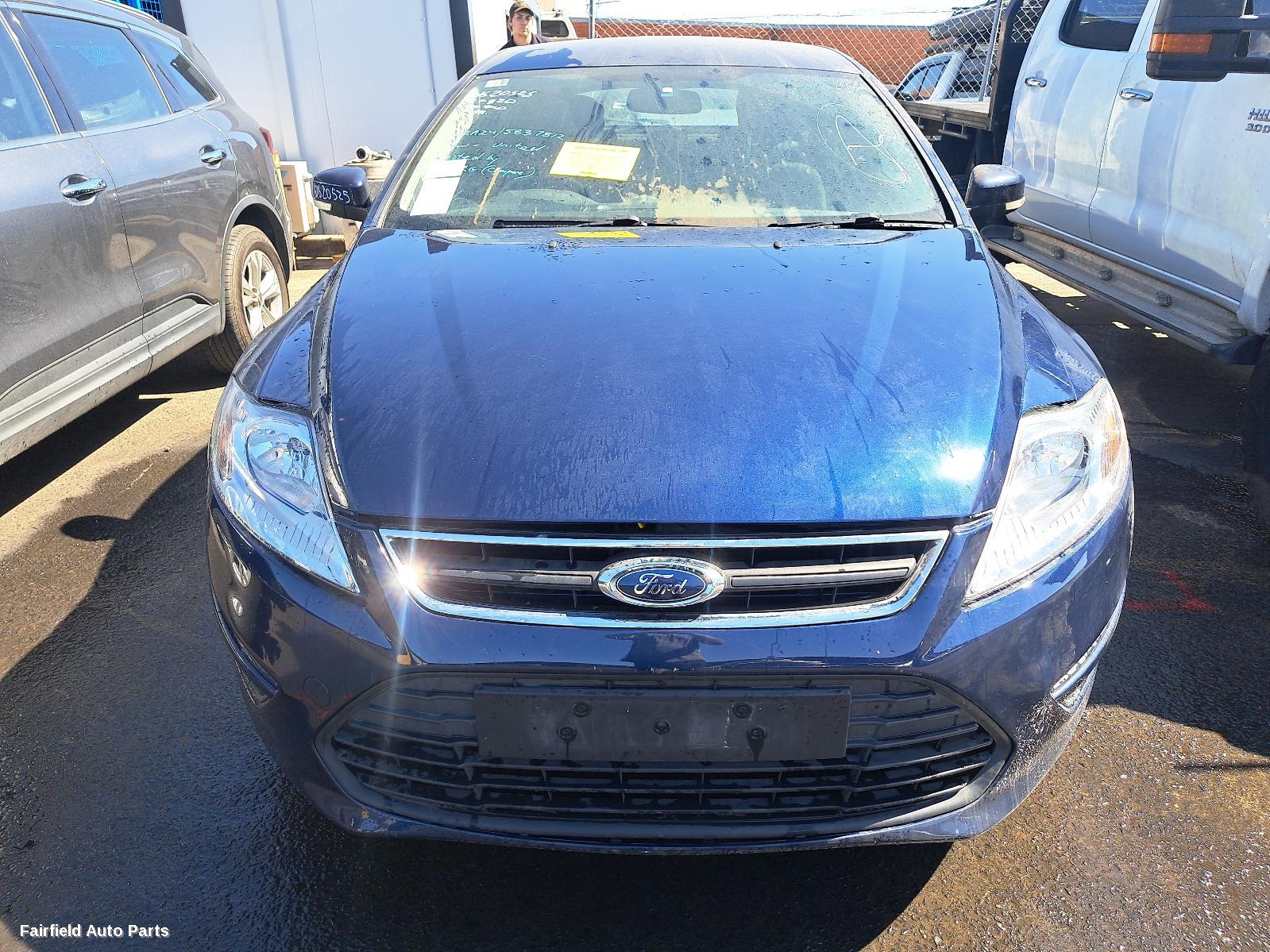 2010-2014 Ford Mondeo Right Rear Door Sliding