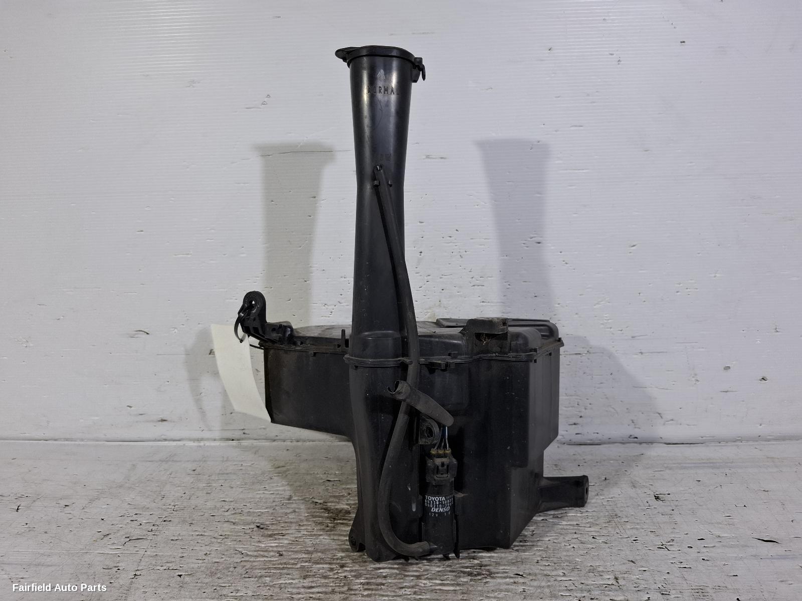 1998-2005 Lexus Is200/is300 Washer Bottle