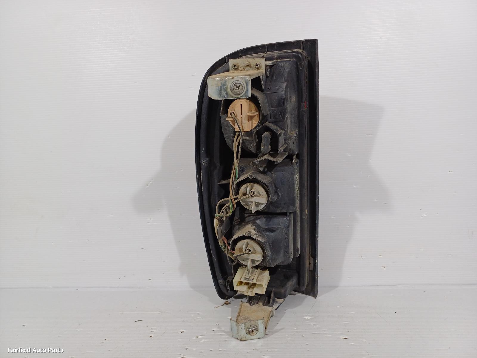 1997-2008 Nissan Navara Right Taillight