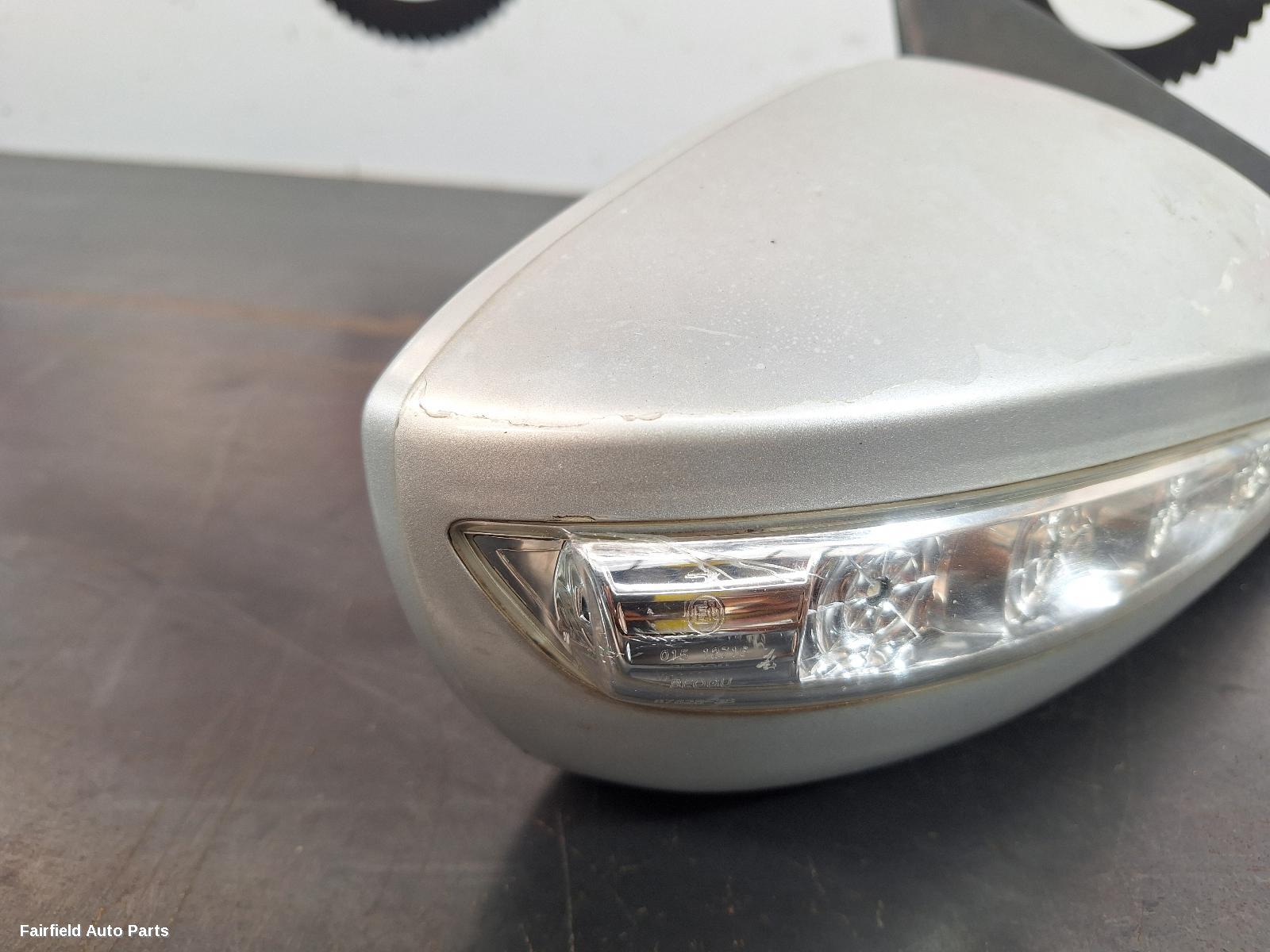 2010-2013 Hyundai I45 Right Door Mirror