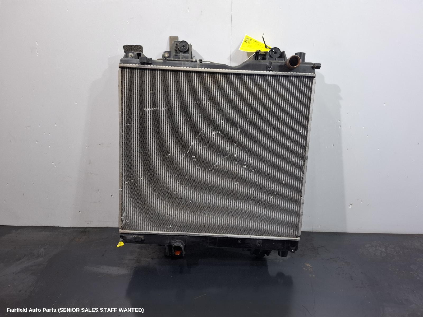 2009-2015 Toyota Prado Radiator