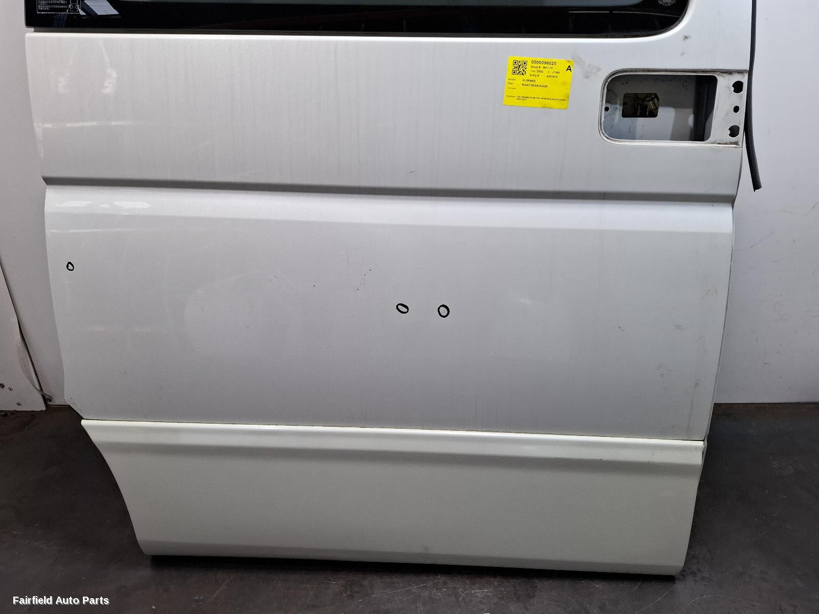 2002-2010 Nissan Elgrand Right Rear Door Sliding