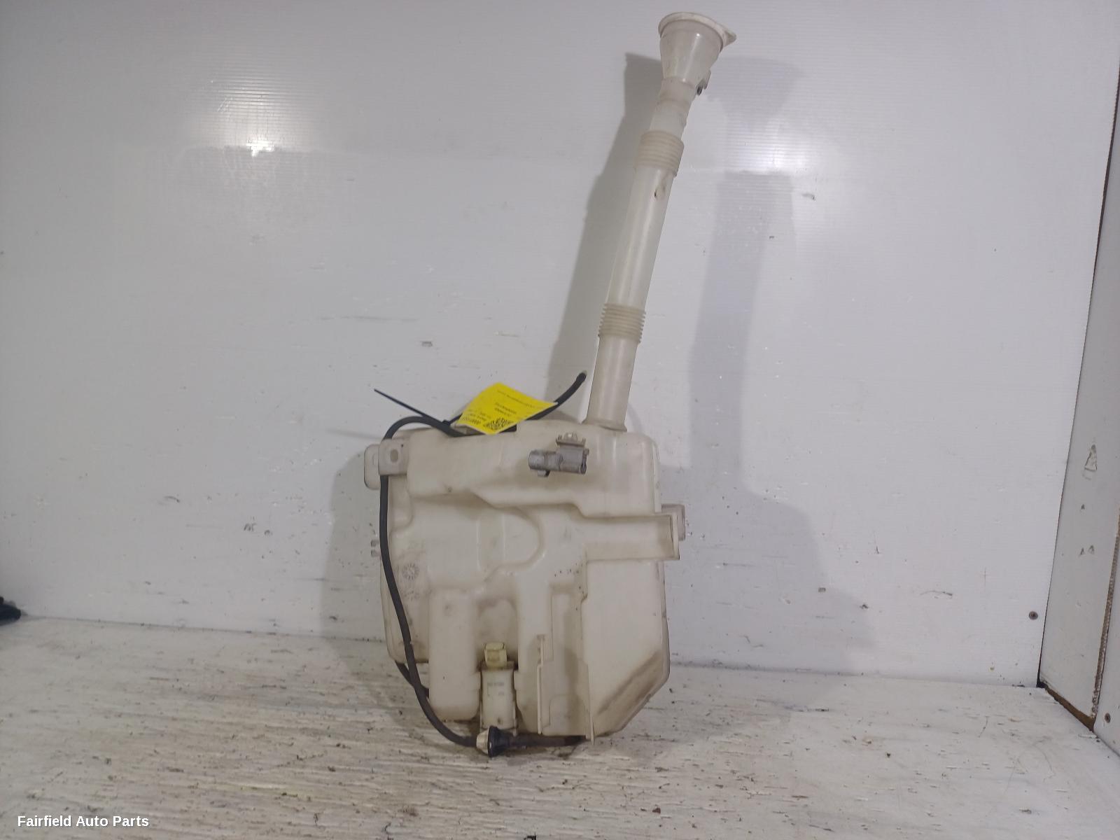 2012-2016 Mitsubishi Outlander Washer Bottle